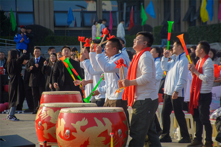 UJxk_1737202766953059029.jpg 24.jpg