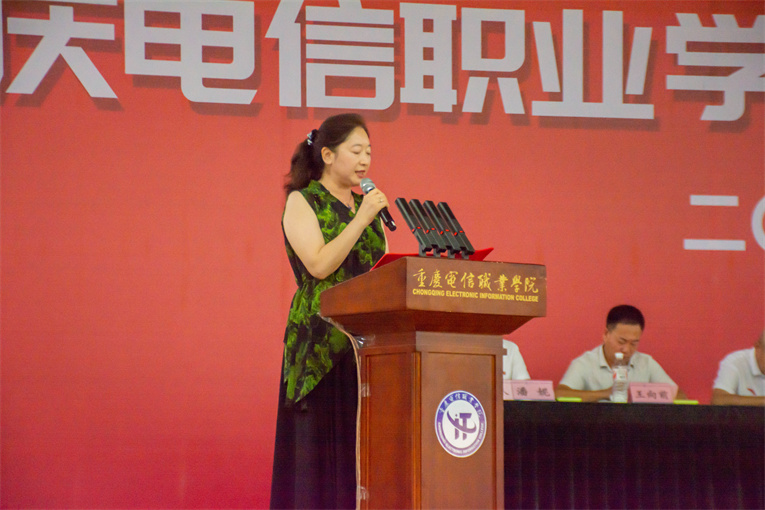 FRdx_1750035252051079986.jpg 8.jpg